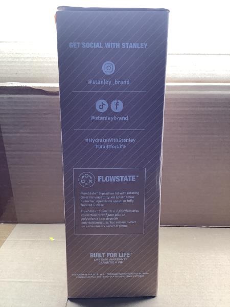 Stanley The Quencher H2.0 Flowstate Tumbler 40 oz - Stainless Steel Retail $45.00