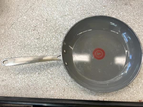 Tefal Expertise Non-Stick Frying Pan - Grey Retail $14.98