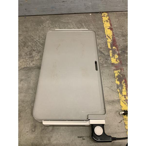 Bella Electric Griddle TXG-621A - Nonstick, 1500W Retail $30.00