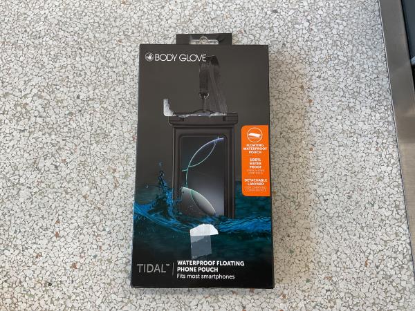 Body Glove Tidal Waterproof Floating Phone Pouch - Black/Clear Retail $9.88