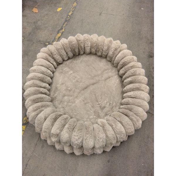 Balance Pet Bed, Round Donut Bed, Plush Faux Fur, Comfortable, Beige Retail $35.00