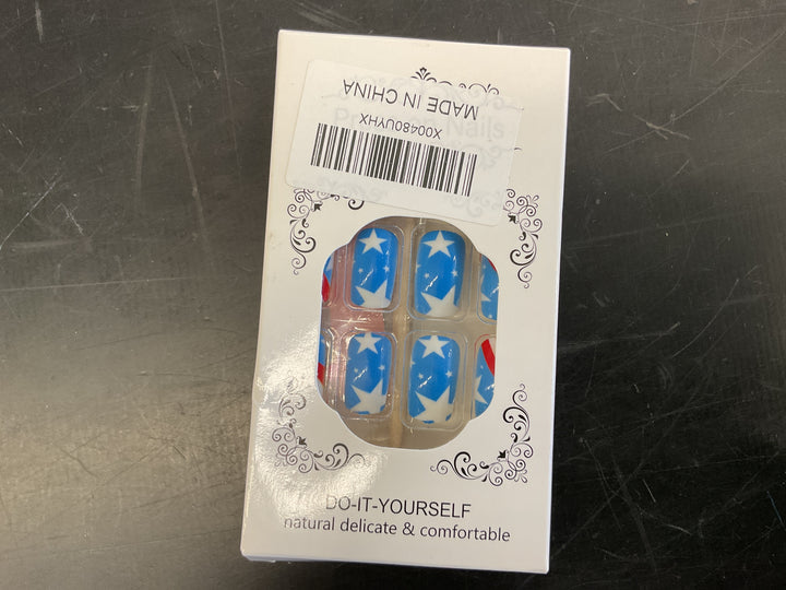 Press on nails