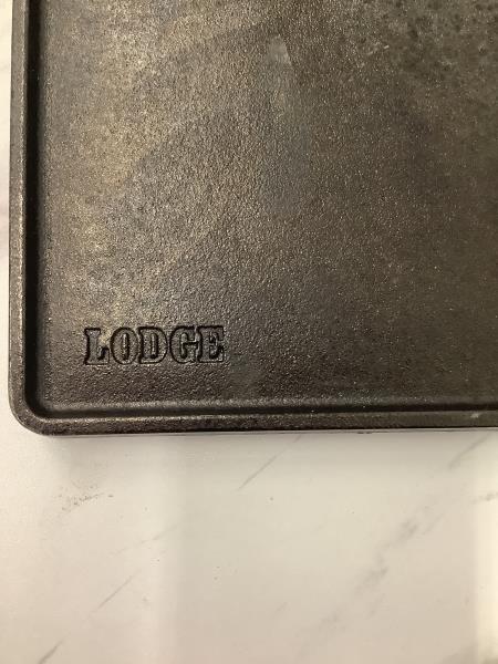 Lodge Cast Iron Reversible Grill and Griddle Pan Retail $50.00