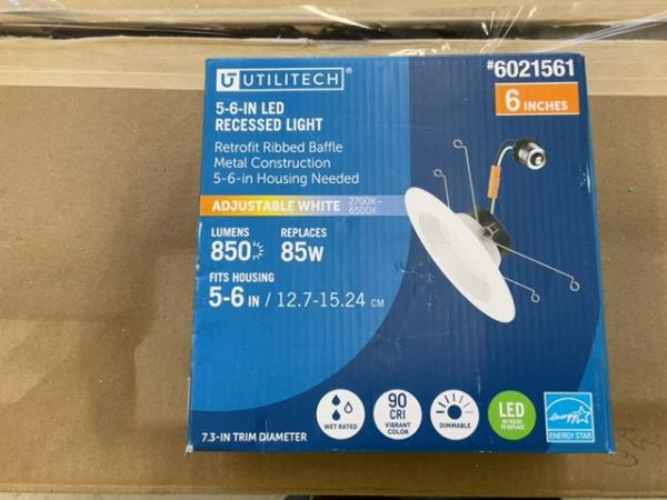 Utilitech 5-6-in LED Recessed Light - Retrofit, Adjustable White Retail $15.00