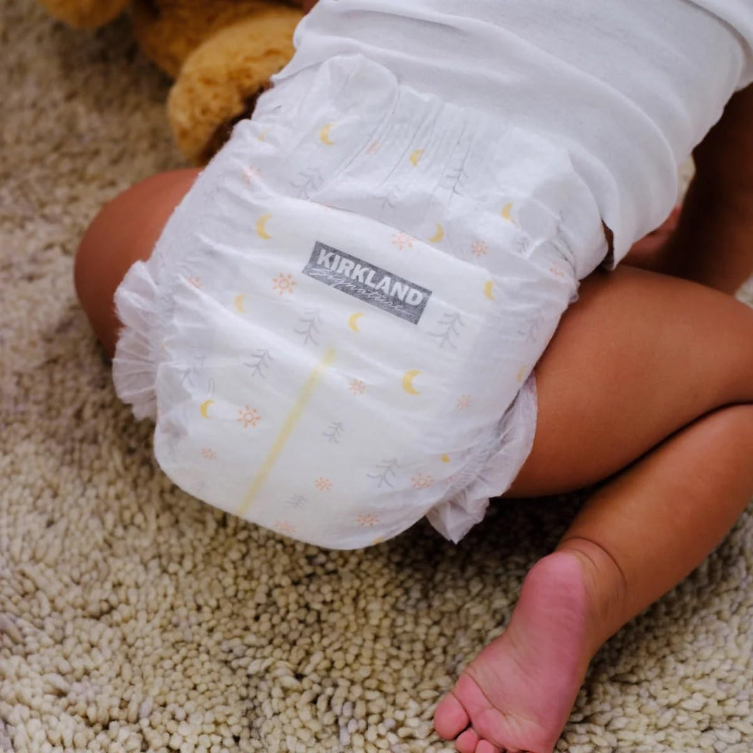 Kirkland Signature Diapers, Size 3 (16-28 Pounds), 222 Count Retail $69.99