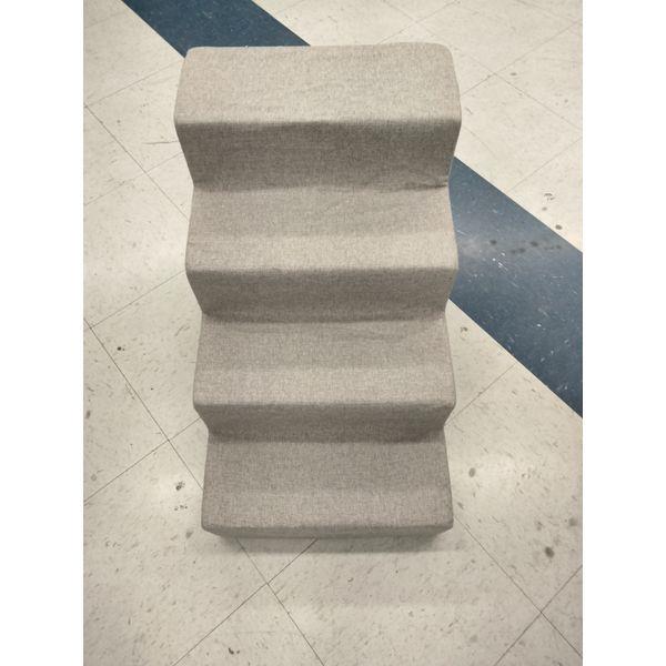 Best Pet Supplies Pet Steps - 4 Step, Carpeted, Lightweight, Portable, Gray Retail $60.00