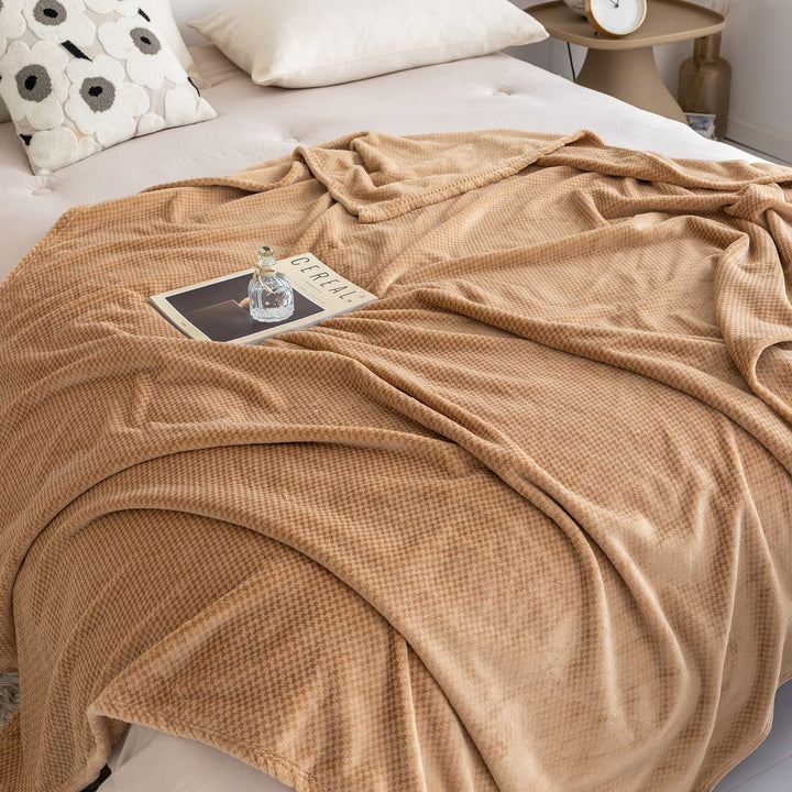 WELTRXE Fleece Blankets Twin Size 320GSM Thick Lightweight Plush Fuzzy Cozy Soft Twin Flannel Blanket for Bed, Sofa, Couch, Travel, Camping, Jacquard Plaid Soft and Warm Blanket Camel Brown, 59"Ãƒâ€”79"