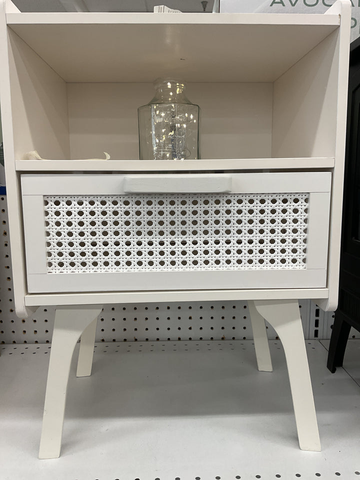 LO-netNS-White Nightstand Retail $85.00