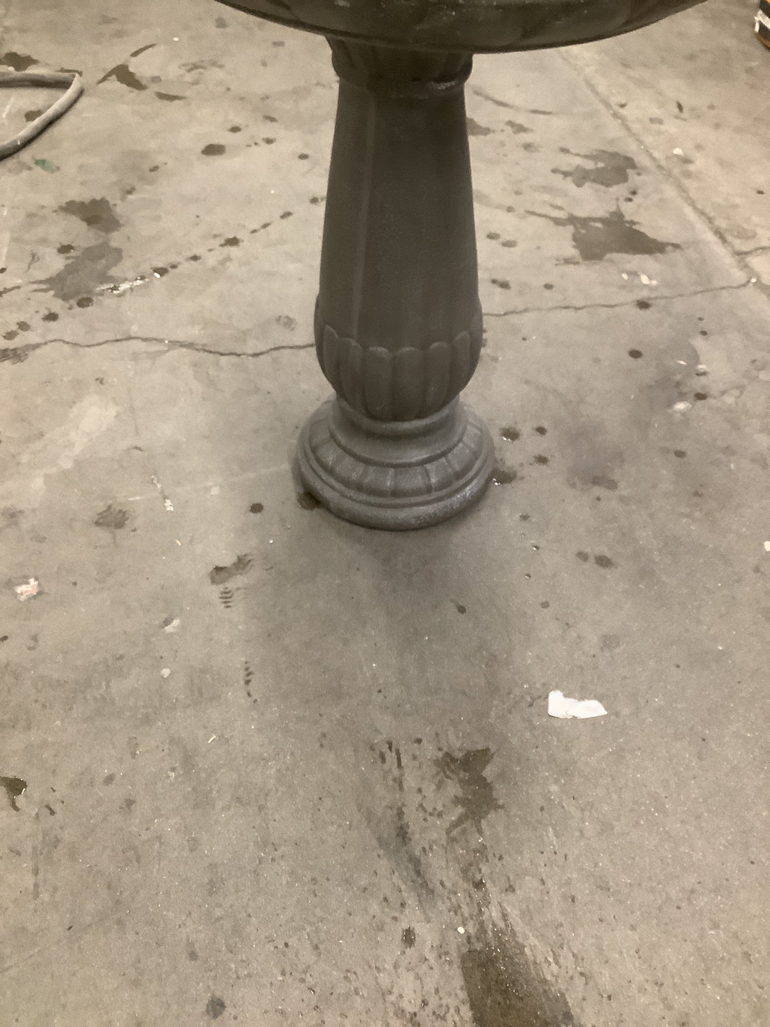 25-IN Classic grey bird bath