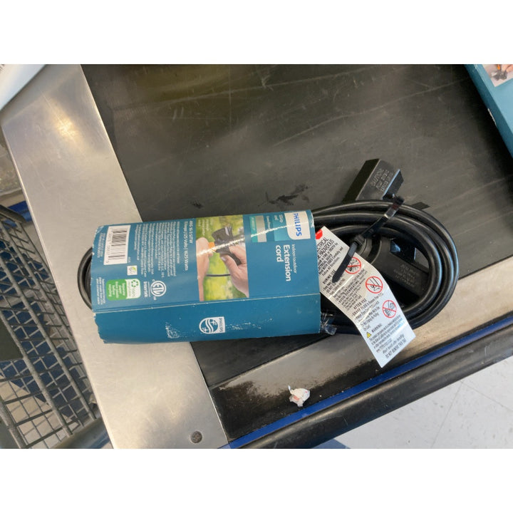 Philips Extension Cord - 8 ft, 3 Outlets, Indoor/Outdoor, Black