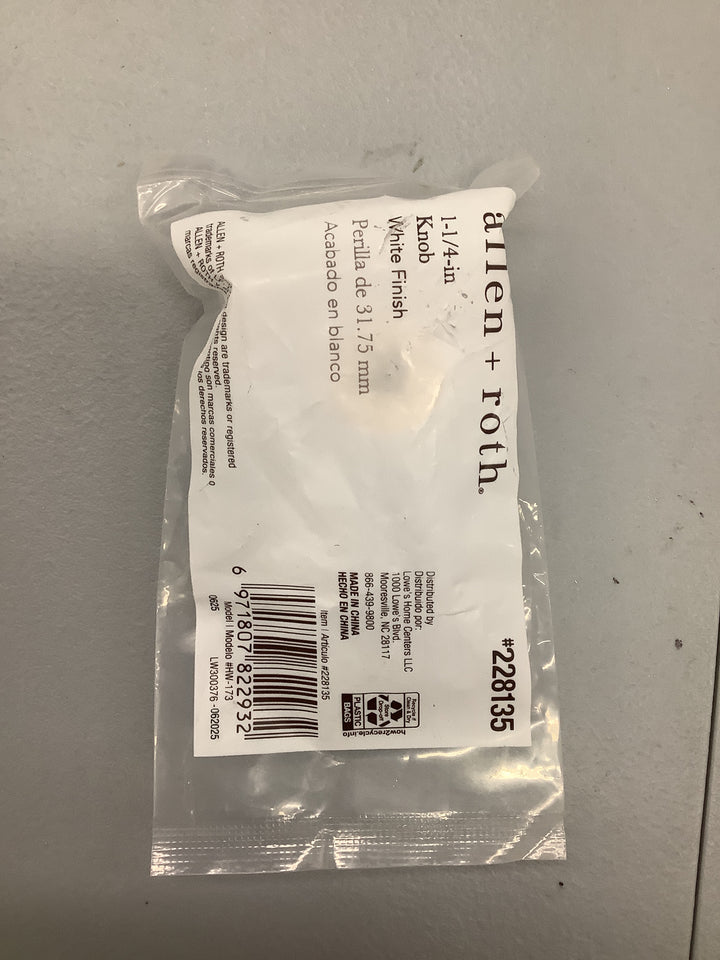 A+R 1.25IN(32MM) WHT RND POR KNOB