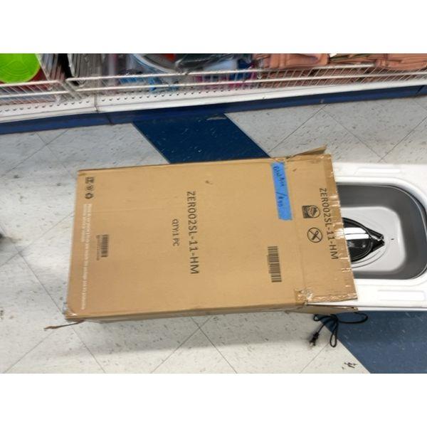 Big crockpot Retail $159.00