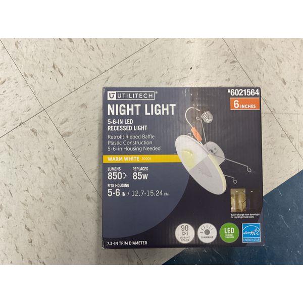 Utilitech Night Light - 5-6-in LED Recessed Light, Retrofit Ribbed Baffle, 6 Inches