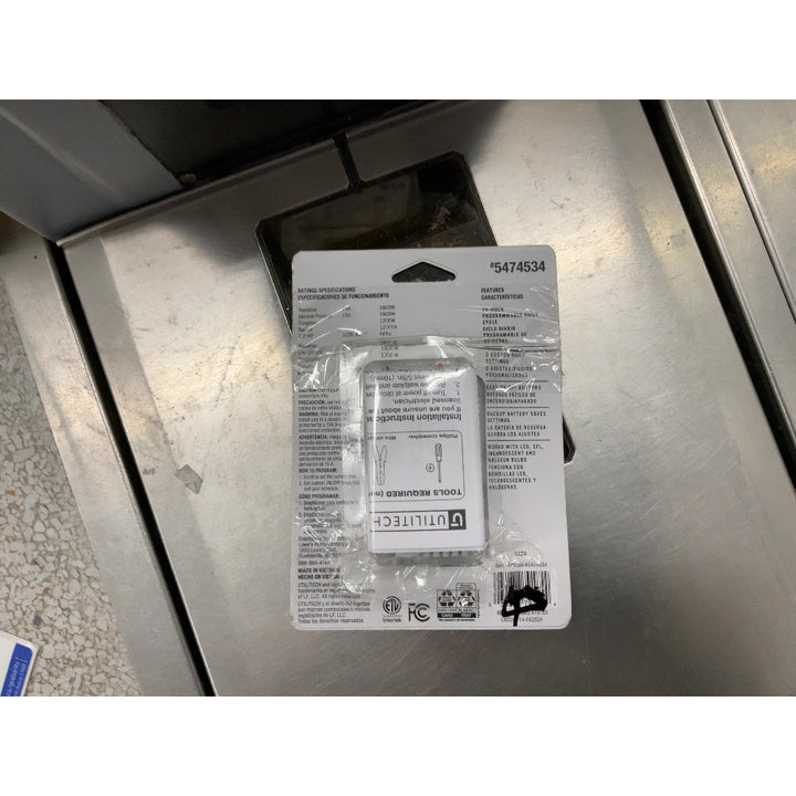 Utilitech Indoor 24-Hour In-Wall Digital Timer - Digital, Battery Backup, Single Pole