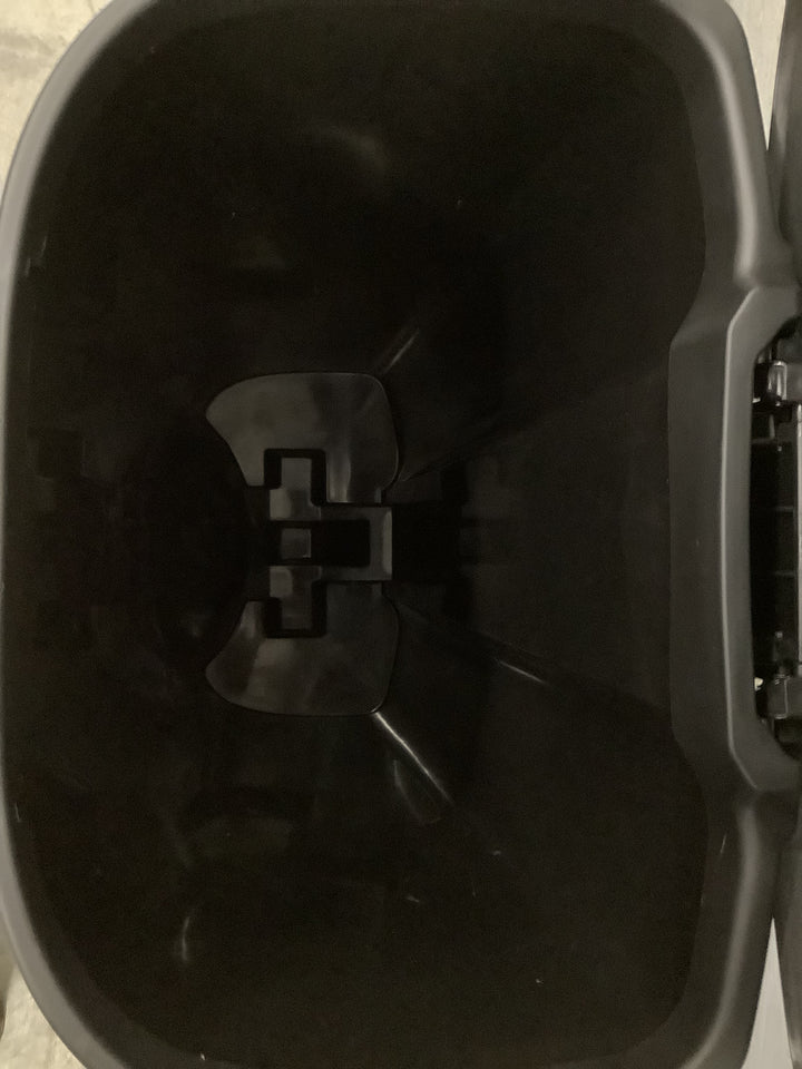 MOXIE SWOOP CAN 13G BLACK (minor damage)