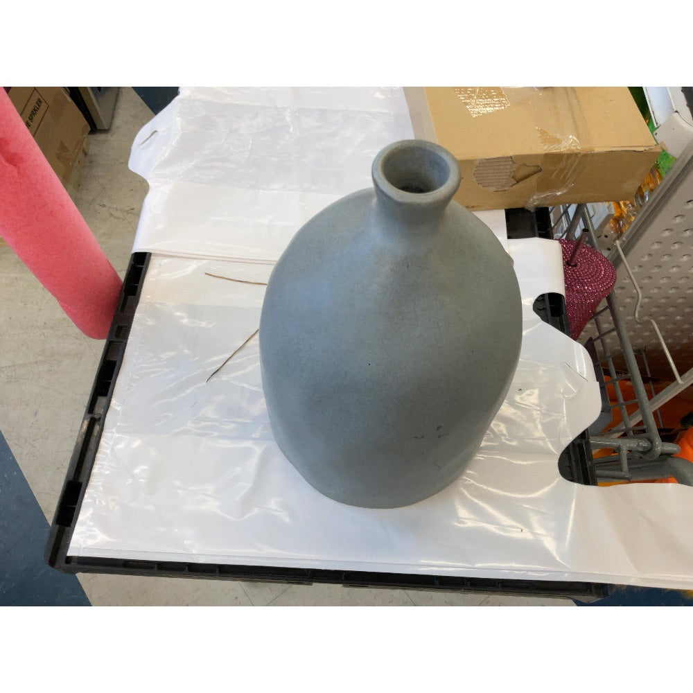 Unbranded Vase - Decorative, Ceramic, Gray