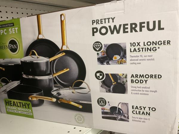 12pc set healthy ceramic nonstick Retail $279.00