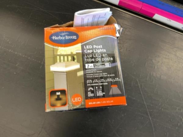 Harbor Breeze LED Post Cap Lights - 2-pack, Solar Powered Retail $35.00