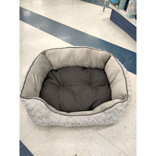 Dog Bed, Plush, Gray Retail $35.00