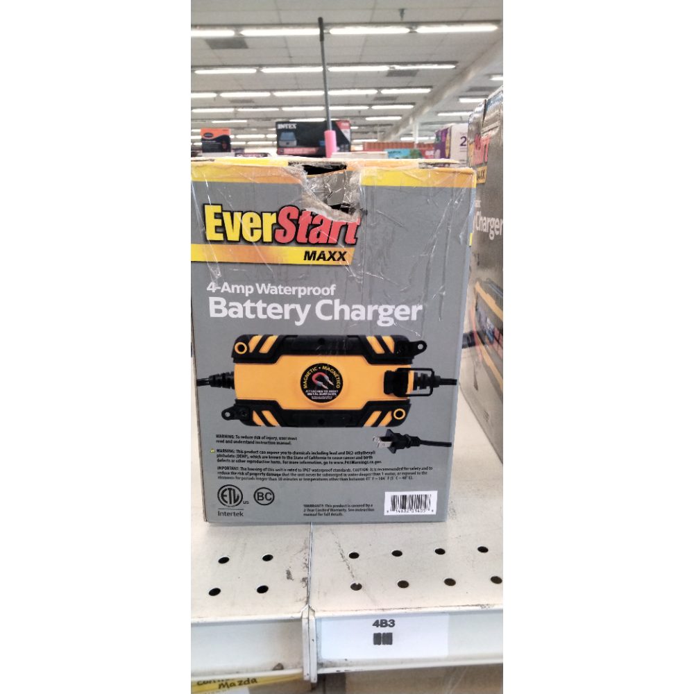 Everstart Maxx 4 Amp Waterproof 12v Automotive and Marine Battery Charger (BC4WE)