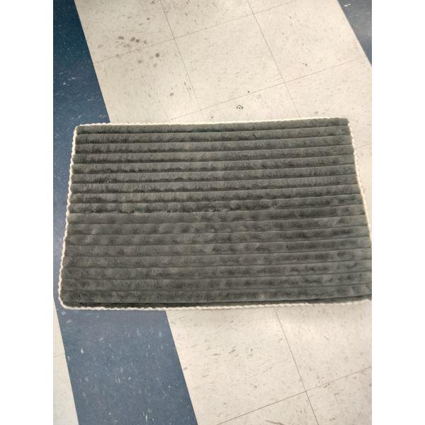 Zomisia Pet Bed - Plush, Striped, Gray, Comfortable Retail $44.99