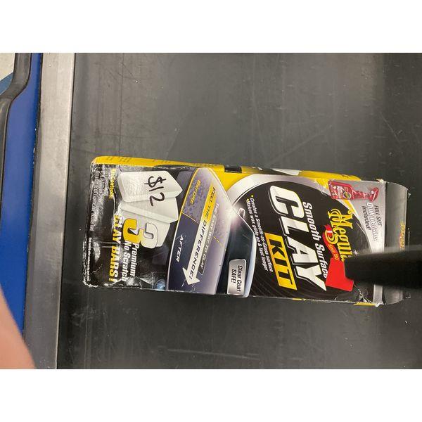 Meguiar's Smooth Surface Clay Kit, Clay Bars, Clear Coat Safe