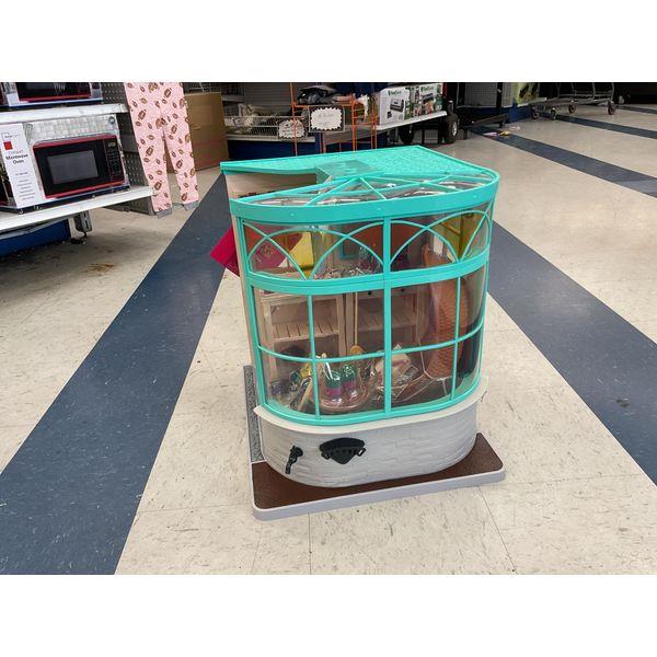 Our Generation - Blooming Flowers Greenhouse - Play Set, Turquoise Retail $120.00