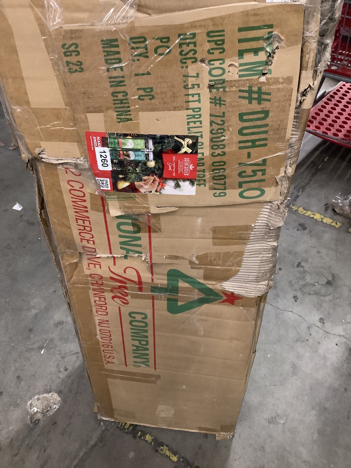 7.5 pre-lit Christmas tree unknown brand