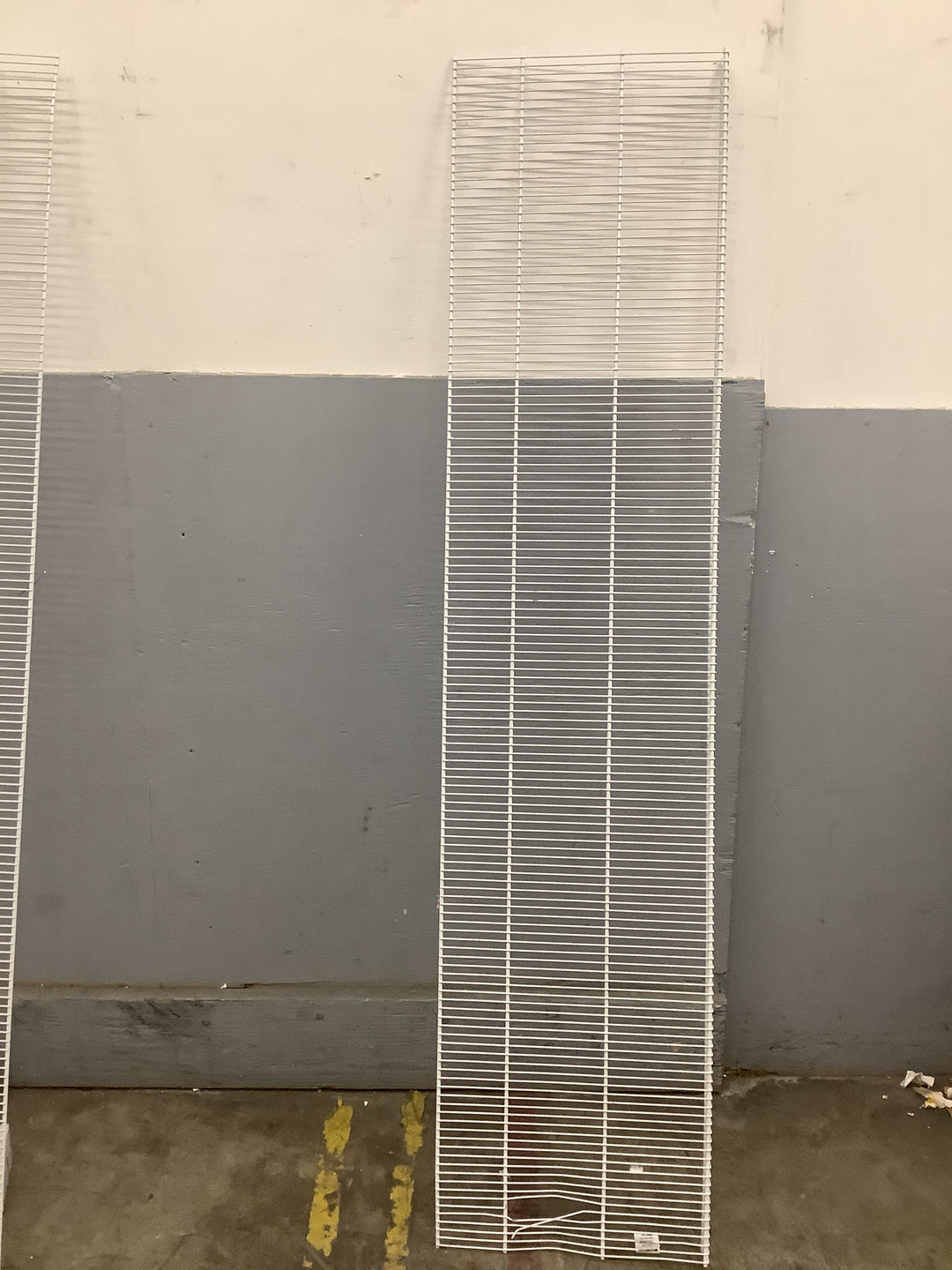 CLMD 6FTX16IN PANTRY/CM SHELF (minor damage)