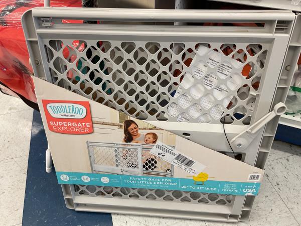 Adjustable 26"-42" Supergate Explorer Baby Safety Gate by Toddleroo by North States, Gray Plastic Retail $22.98