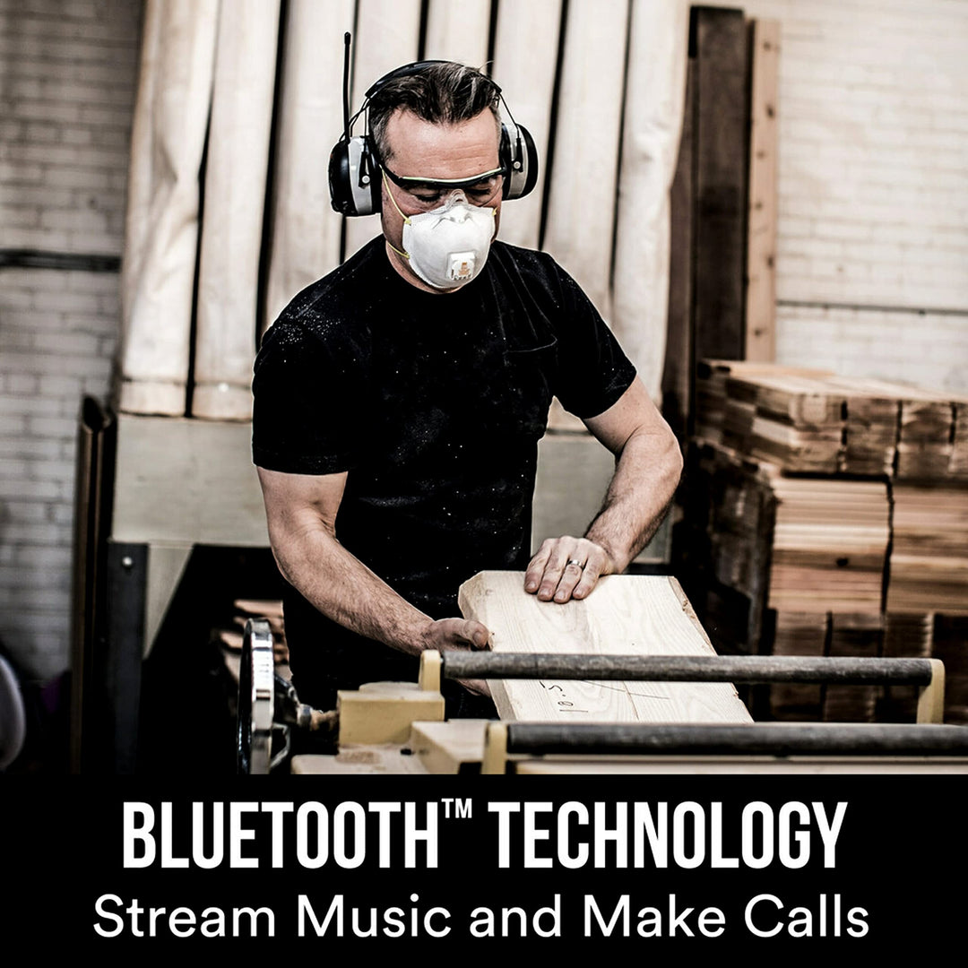 3M WorkTunes Connect + AM/FM Hearing Protector with Bluetooth Technology, Ear protection for Mowing, Snowblowing, Construction, Work Shops