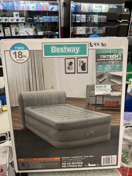 Bestway Headboard 18  Twin Air Mattress with Built-in Pump Retail $64.00