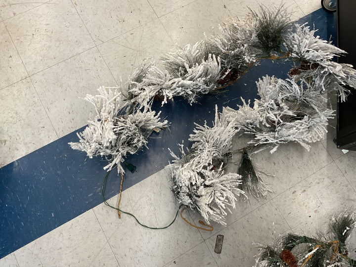 Pre-lit  garlands white set of 2