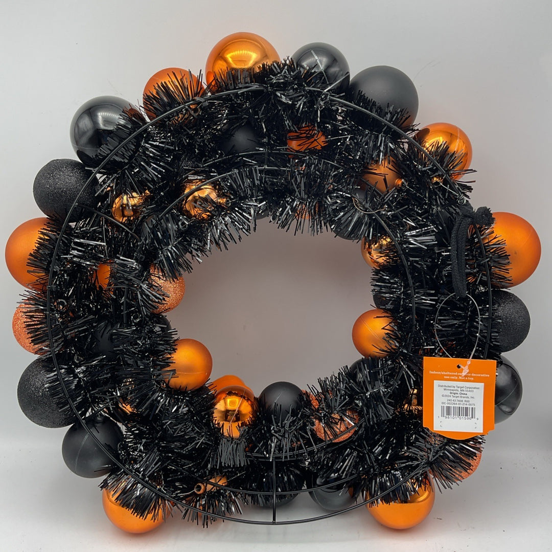 Hyde and Eek Holloween Wreath Black/Orange Shatter Resistant 16Ã¢â‚¬ÂDIA