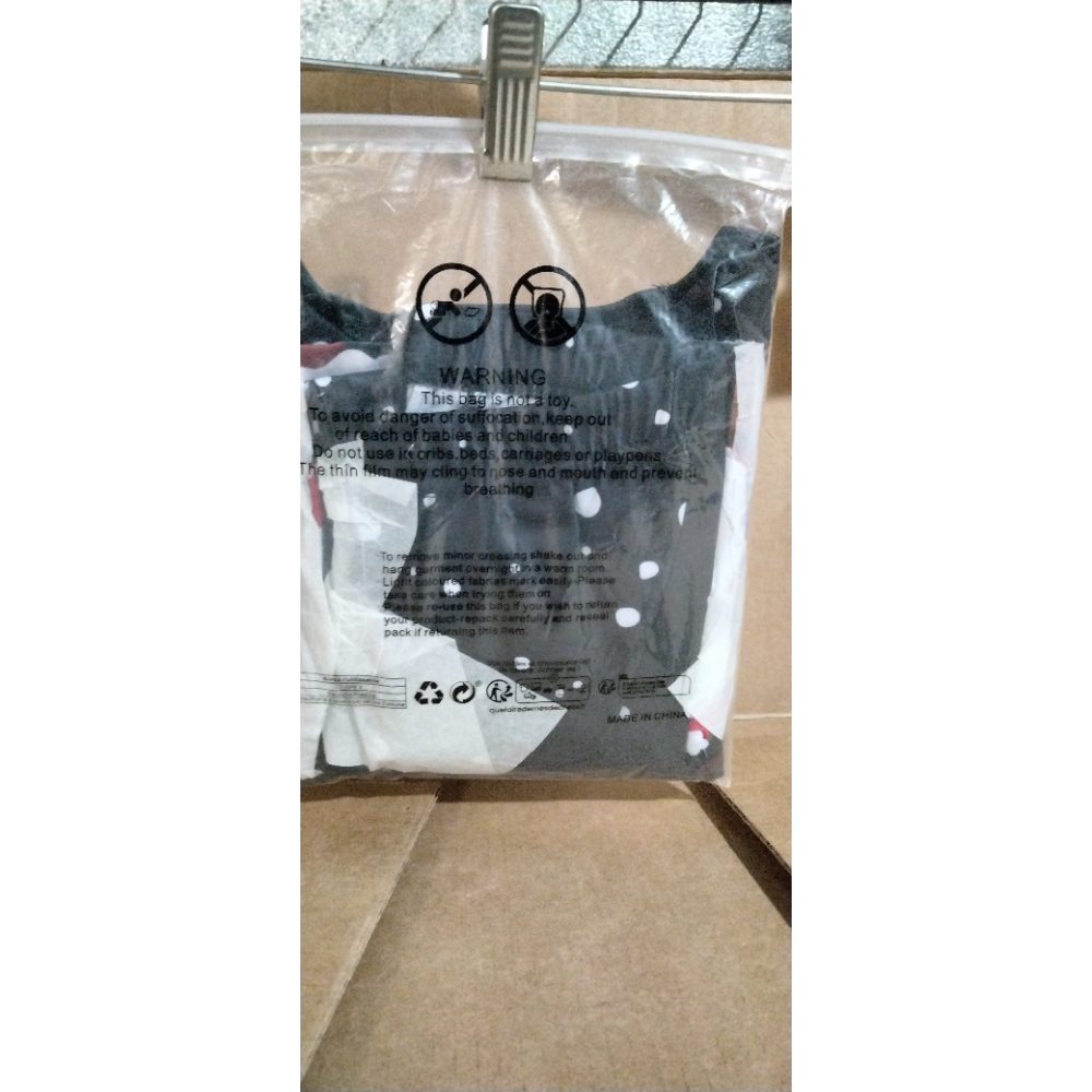 VENTELAN Family Matching Christmas Pajamas Set Holiday Santa Claus Sleepwear Xmas PJS Set for Couples and Kids,3Y Retail $16.00