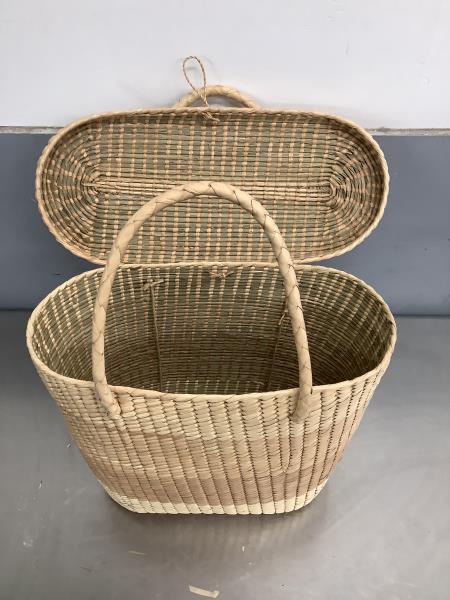 Handwoven Straw Picnic Basket with Lid and Handles - Natural Beige Retail $55.00