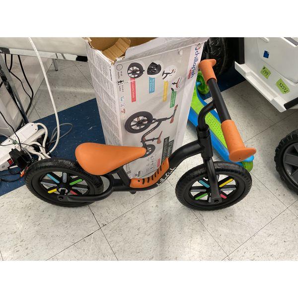 Chillafish Bunzi Balance Bike - Lightweight, Adjustable Seat, Ages 2-5 - Black Retail $34.00