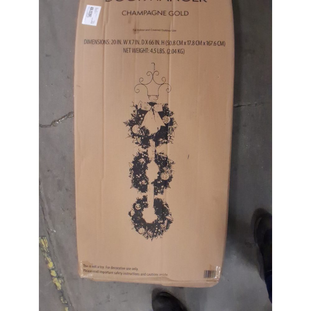 Member's Mark Pre-Lit Decorated Three Wreath Door Hanger - Champagne Gold Retail $120.00