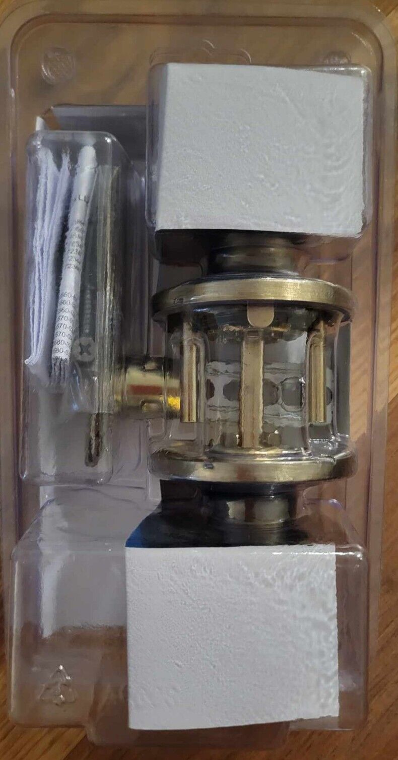 NEW Reliabilt  Bed Bath Door Handle Knob  Brass Locking Interior Privacy Set Retail $12.00