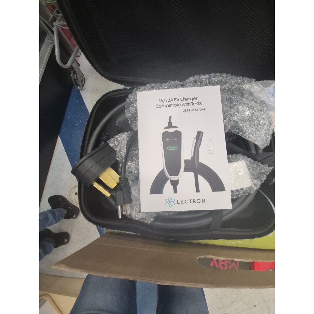 Lectron 16/32A EV Charger - Tesla Compatible, Portable, Protective Case