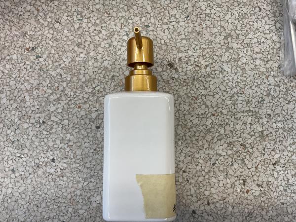 Unique Bargains 1 pc Classic Square Soap Pump Dispenser Retail $15.99