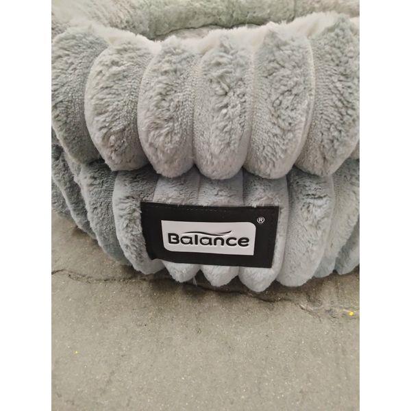 Balance Pet Bed - Round, Plush, Washable, Gray Retail $35.00