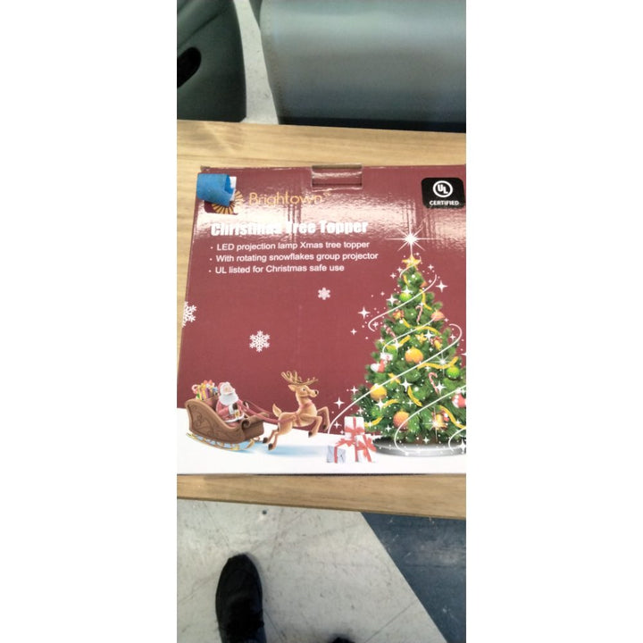 Christmas Star Tree Topper with Built-in Led Snowflake Projector Lights Hollowed Pentagram Tree Topper,Plug in Christmas Tree Ornament for Indoor Office Xmas New Year Holiday Tree Decoration