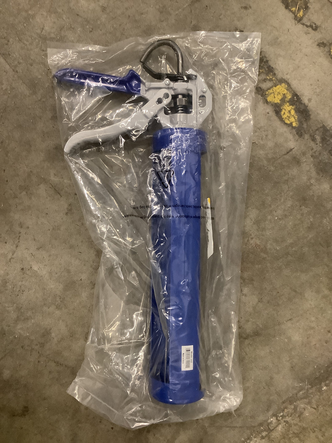CAULK GUN 1/4 GAL