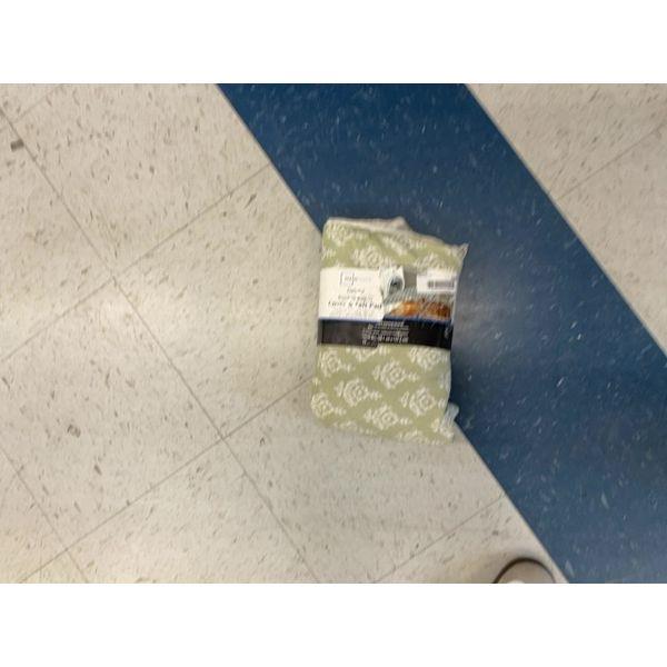 Simply Daisy - Fabric Table Pad - Cool & Tall Fan Pattern, green Retail $15.00