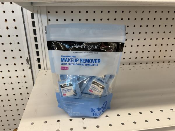 Neutrogena Fragrance Free Makeup Remover Ulta-Soft cleansing towelettes singles Retail $6.99