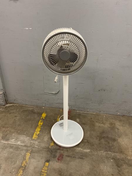 CLEARANCE- Amazon Basics - 3-Speed Oscillating Dual Blade Standing Pedestal Fan, White Retail $10.00