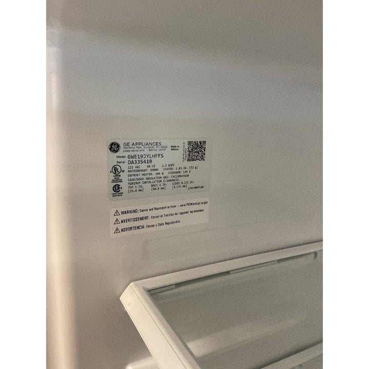 GE Refrigerator, Super Deal - Stainless Steel
