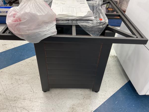 CLEARANCE- Style 30-in Square Dual Mantel Gas Fire Pit Retail $350.00