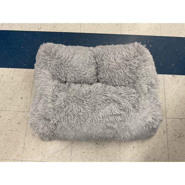 Amazon Basics Plush Donut Pet Bed - Soft, Calming, Washable, Grey Retail $30.00